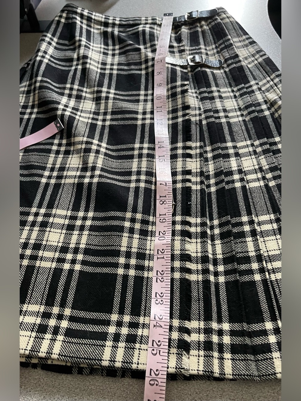 Browns Of Bermuda Plaid Black & White Kilt Wrap Skirt - Picture 8 of 8